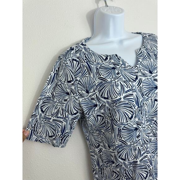 Croft & Barrow Navy White Seashell Print Short Sleeve Cotton Top Size Medium - Picture 2 of 5
